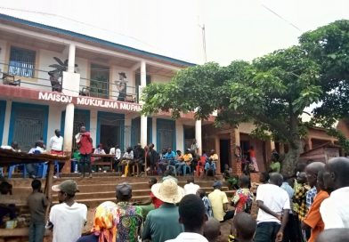 <a href="http://www.lacloche.net/election-rdc-2023-la-population-de-katongo-sensibilisee-sur-le-processus-electorale/"><strong>Election 2023 : la population de Katongo, sensibilisée sur le processus électorale</strong></a>